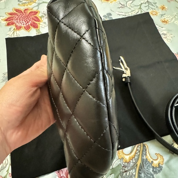 Chanel belt bag - Picture 8 of 10